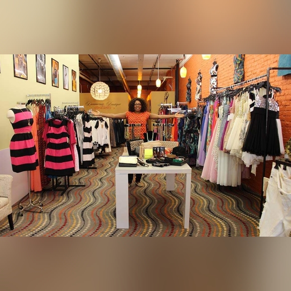 PLEAAE FALLOW FOR MY NEXT SHOW - Picture 10 of 17